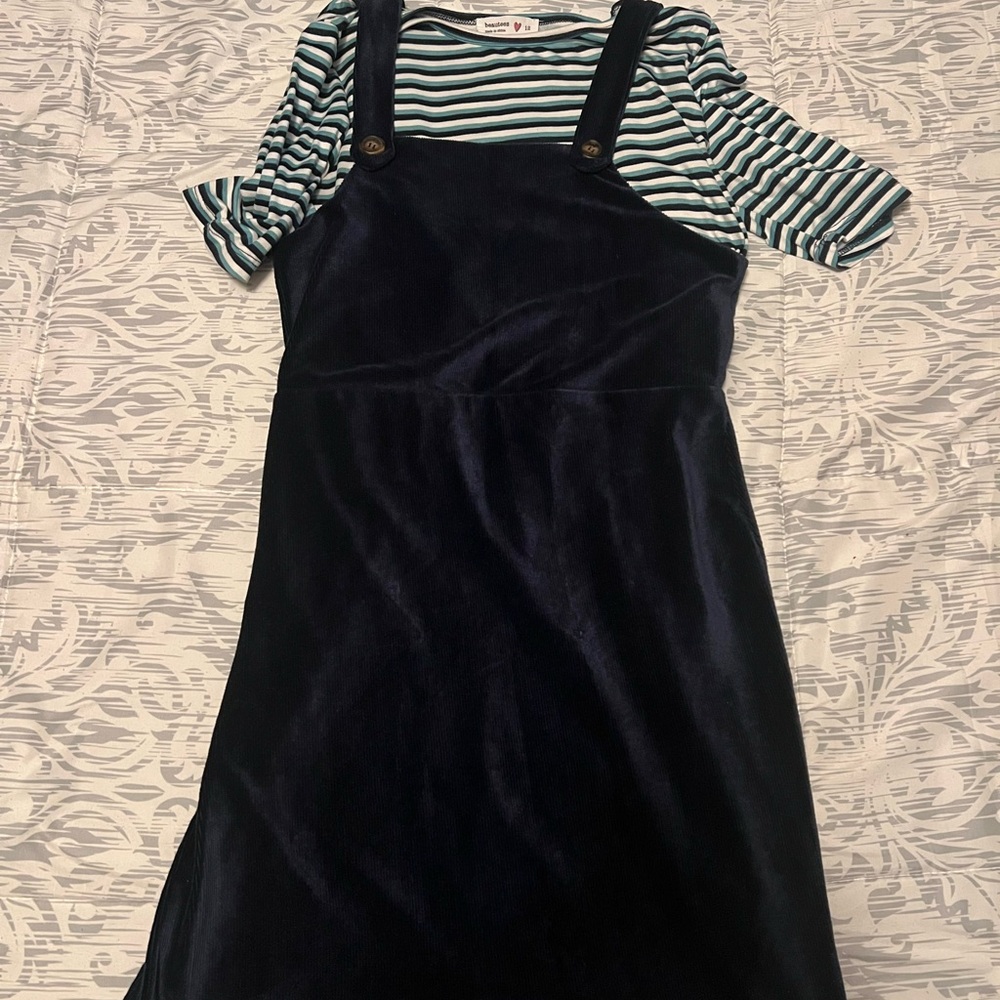 Girls 2pc dress/top. Velour. Size 12
